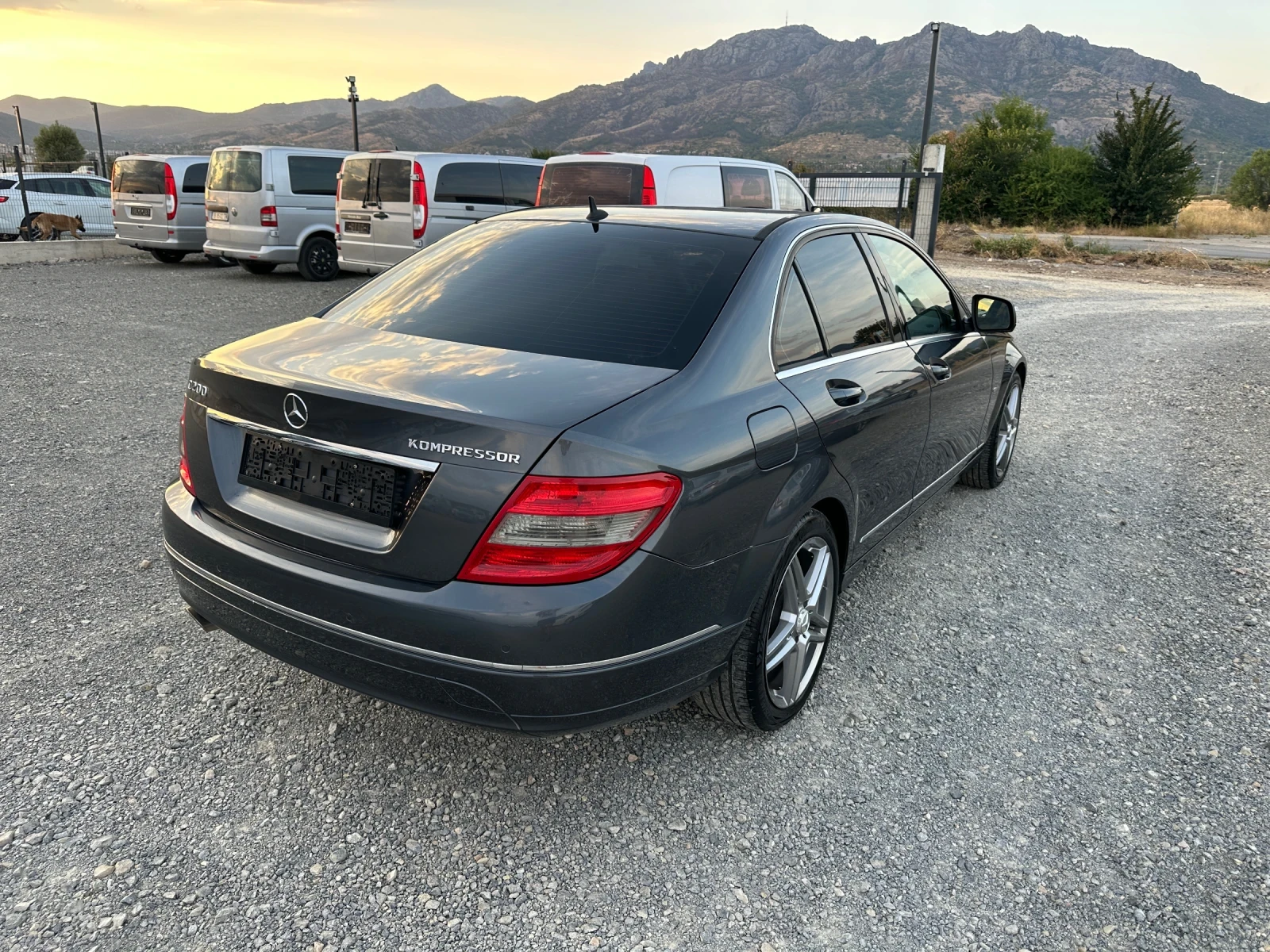Mercedes-Benz C 200 AVANTGARDE* KOMPRESSOR* 184 к.с* НАВИГАЦИЯ, снимка 4 - Автомобили и джипове - 52238726