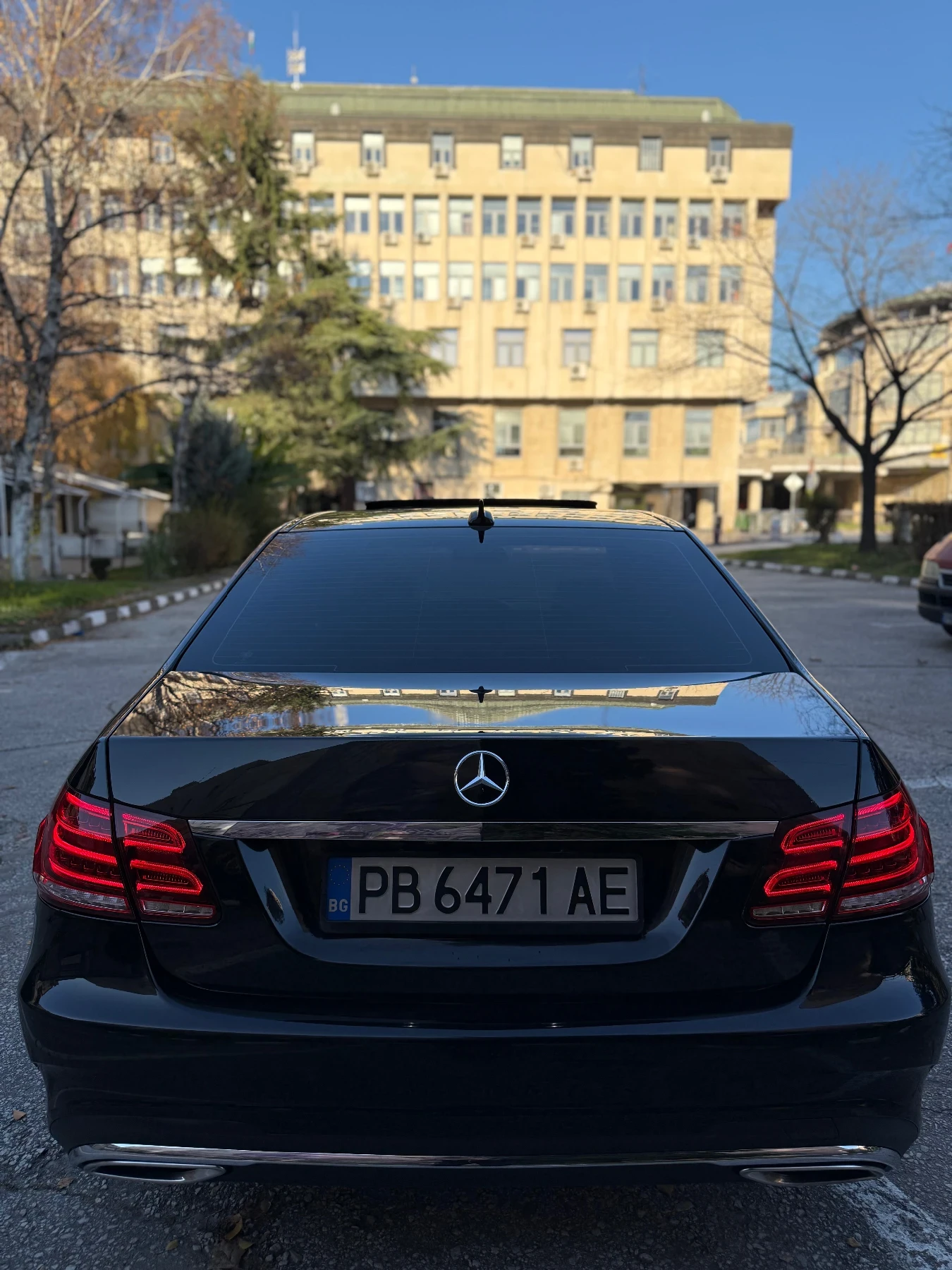 Mercedes-Benz E 220 AMG ПАКЕТ - изображение 5