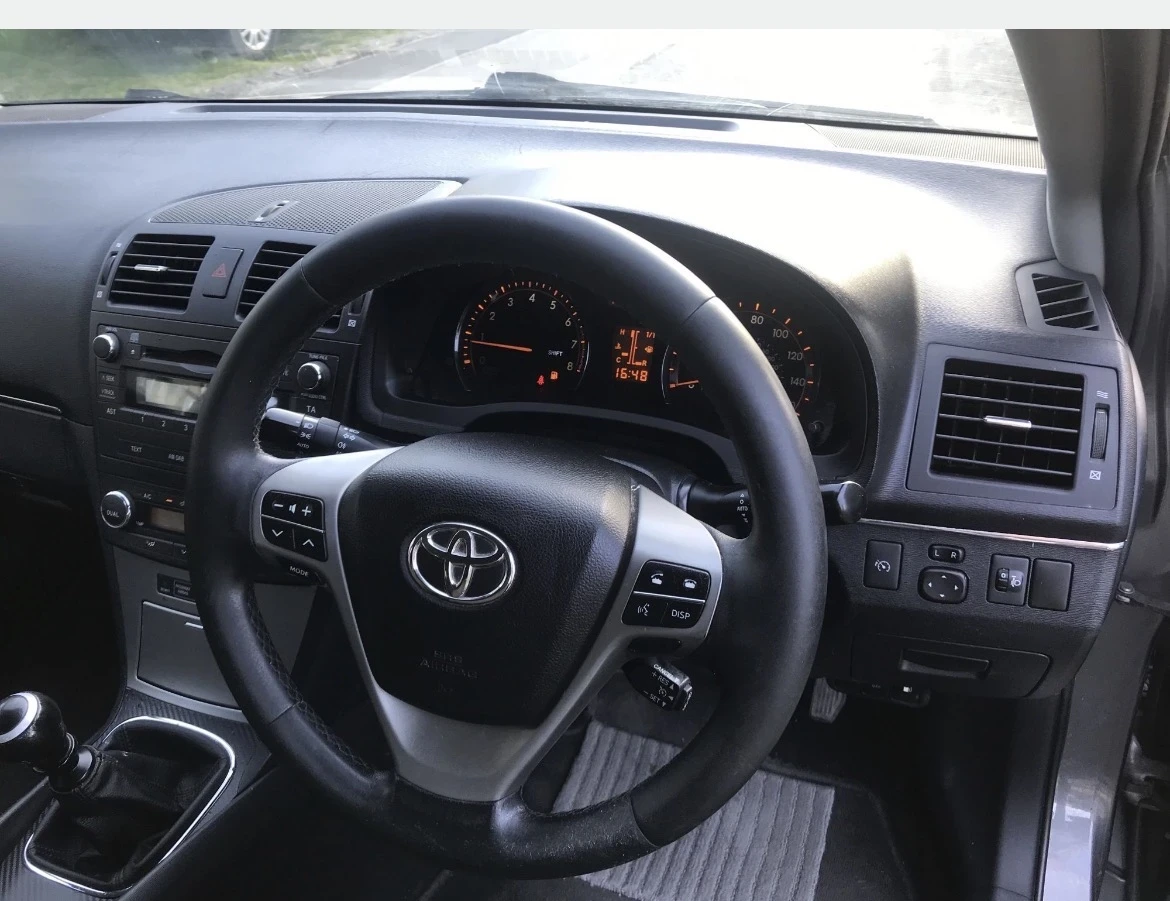 Toyota Avensis  - изображение 7