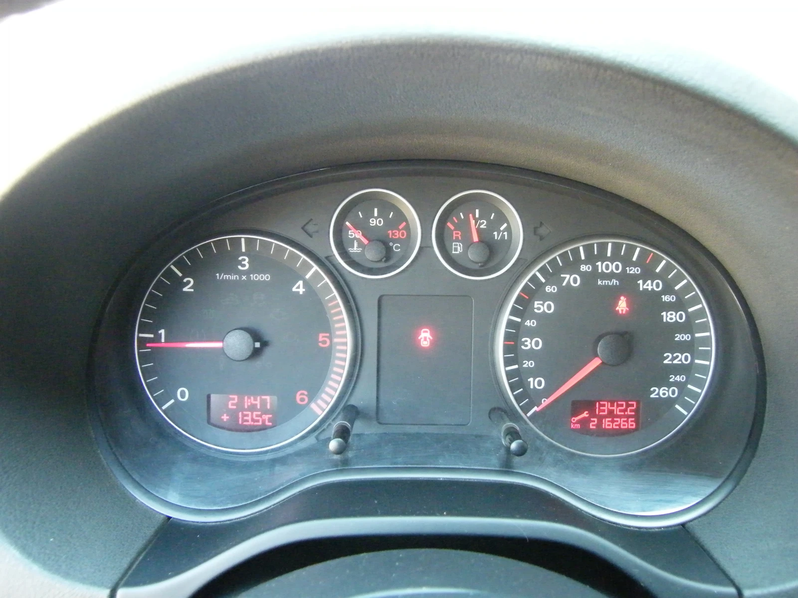 Audi A3 2.0TDI, снимка 9 - Автомобили и джипове - 53734705