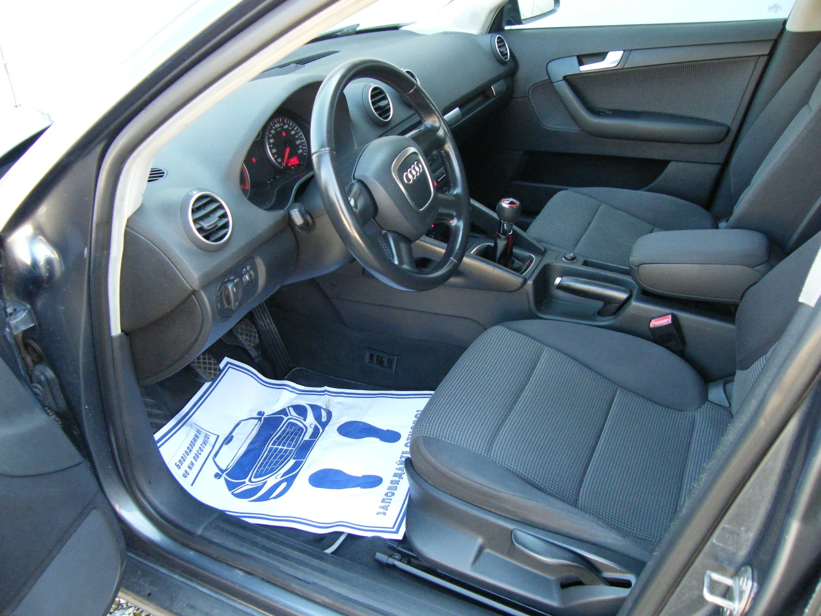 Audi A3 2.0TDI, снимка 8 - Автомобили и джипове - 53734705