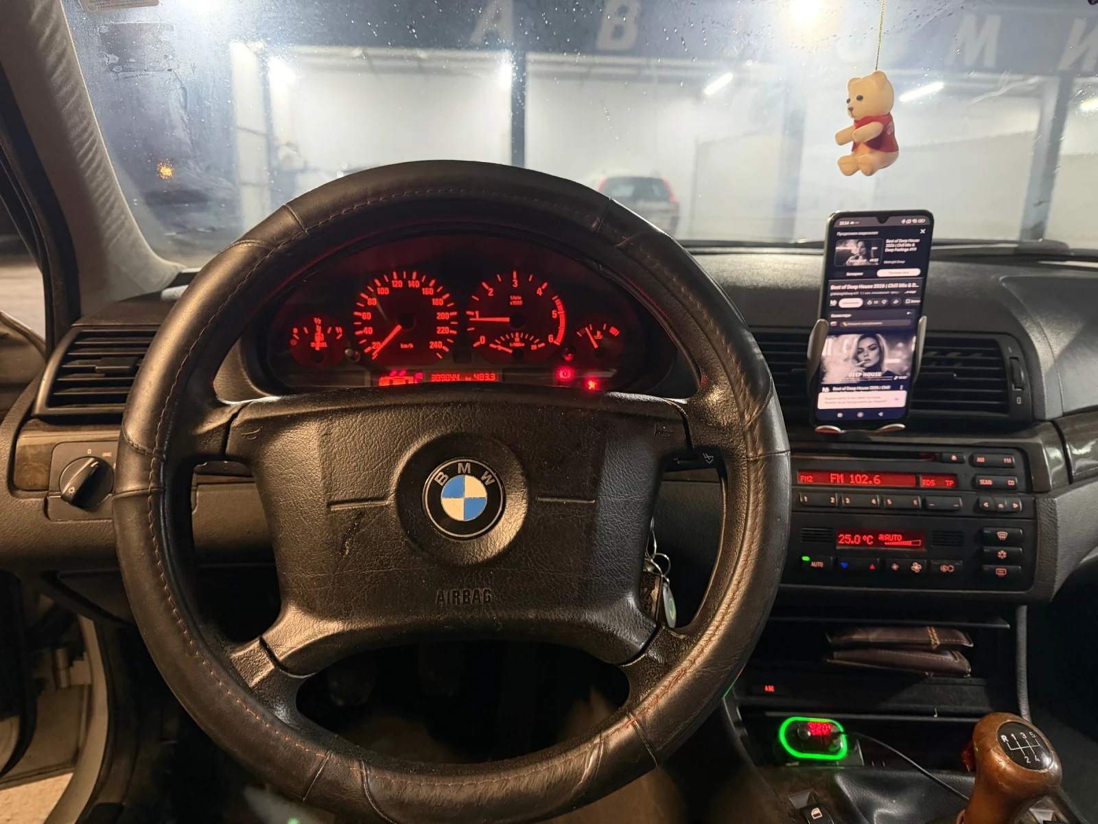 BMW 320, снимка 9 - Автомобили и джипове - 53775426