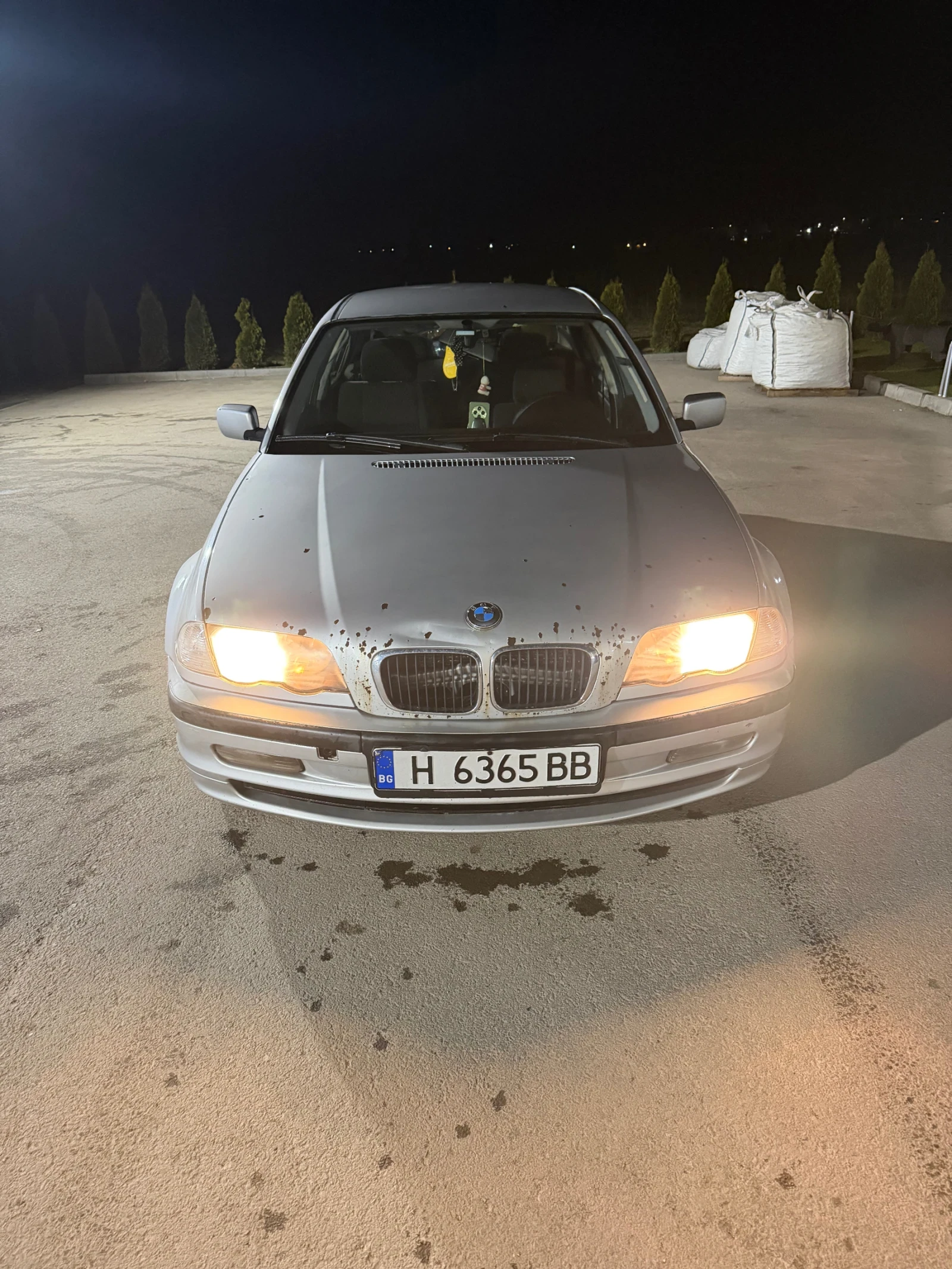 BMW 320