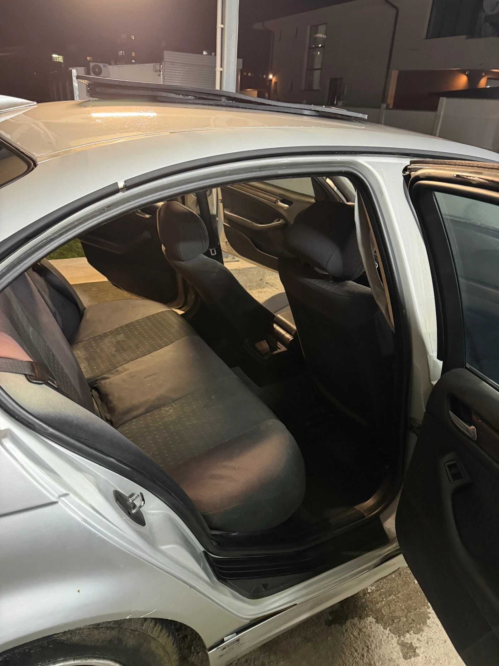 BMW 320, снимка 11 - Автомобили и джипове - 53775426