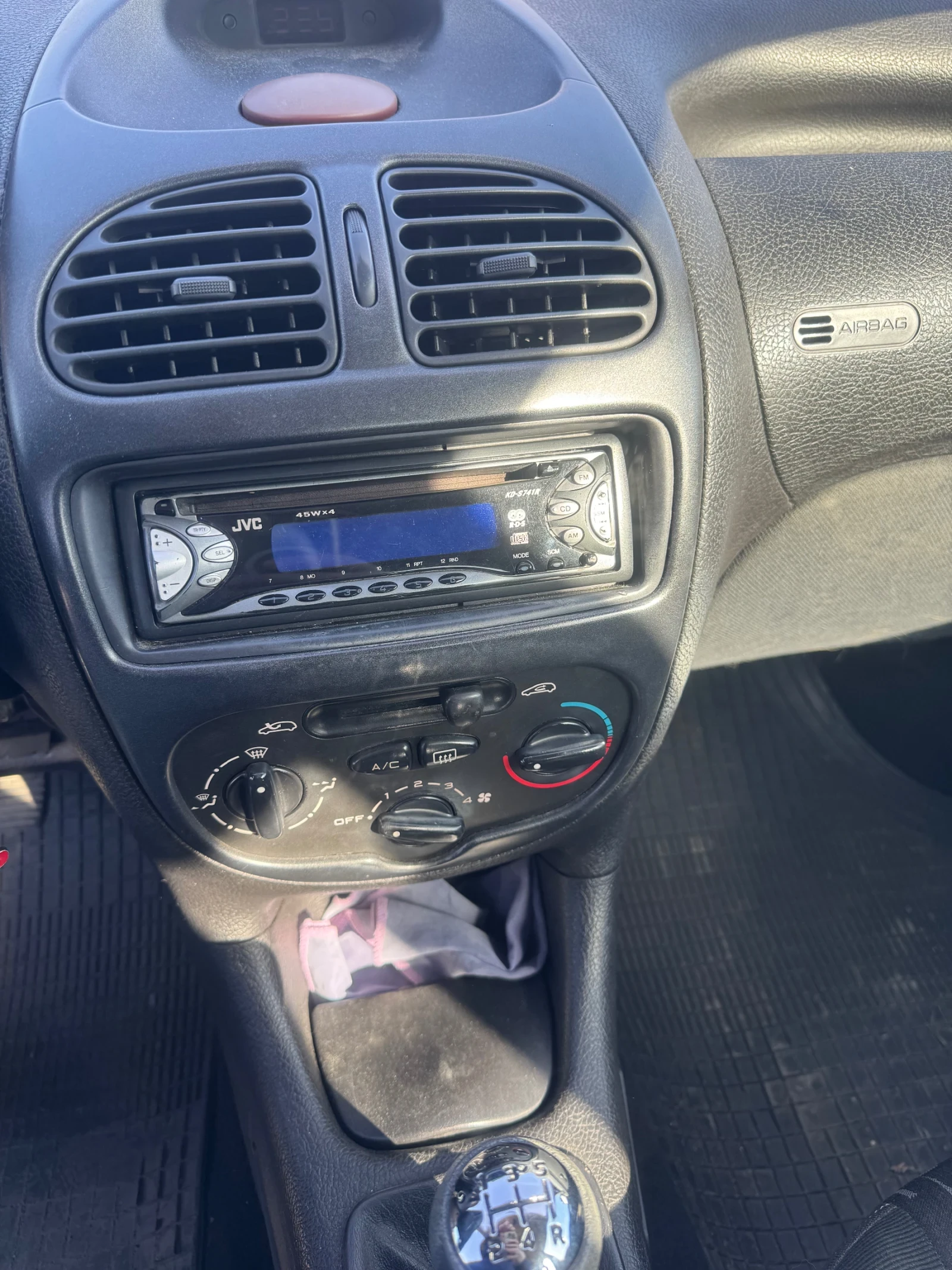 Peugeot 206 2.0 hdi 90к.с. , снимка 7 - Автомобили и джипове - 53815887