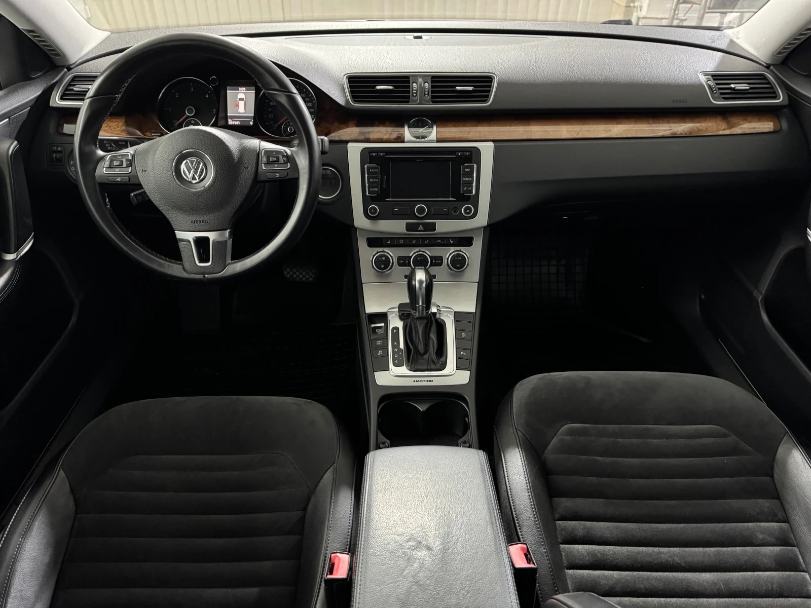 VW Passat 2.0 TDI DSG - 4 MOTION - HIGHLINE | Mobile.bg � ����������� 10