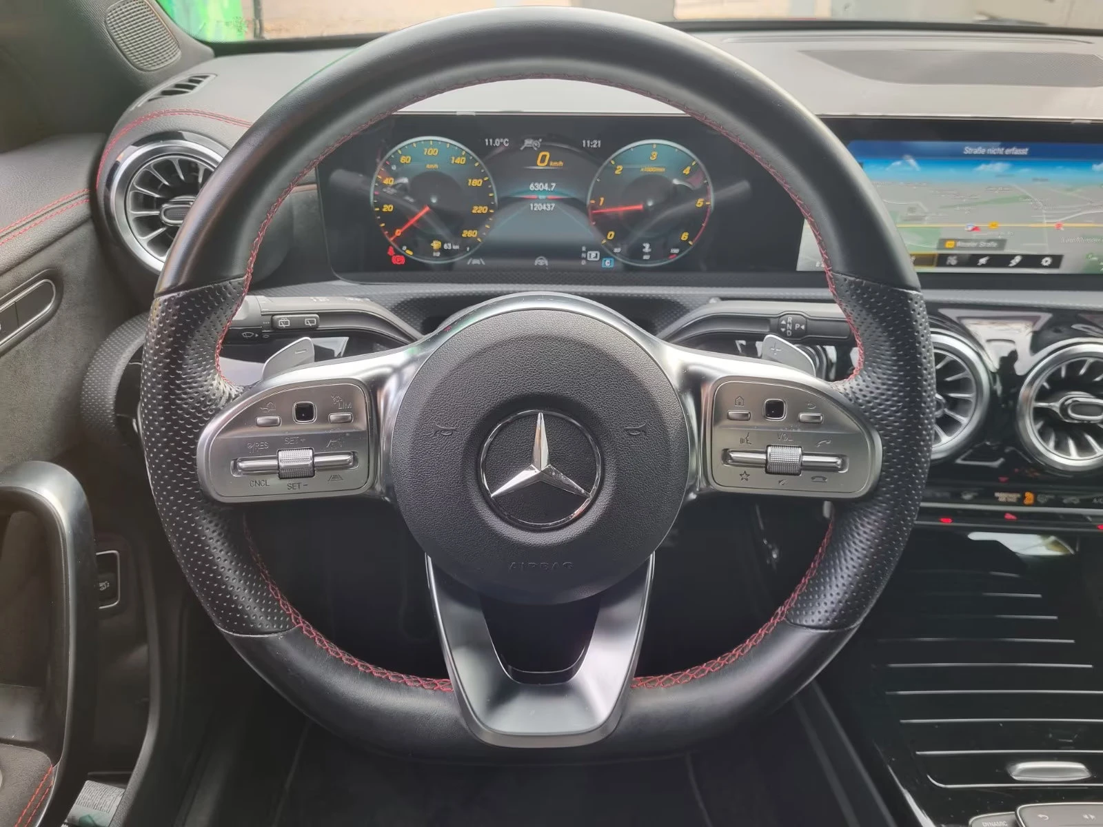 Mercedes-Benz CLA 220 d/AMG/190HP/NIGHT/CAM/NAVI/ACC/DIGI/CPLAY/954g, снимка 11 - Автомобили и джипове - 53911590