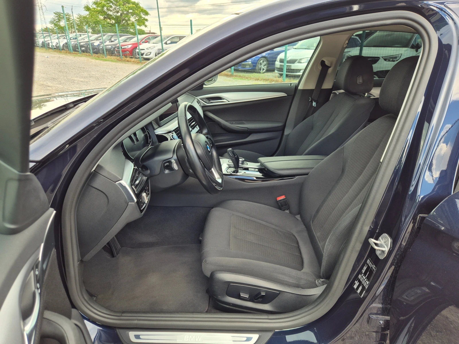 BMW 520 d, снимка 13 - Автомобили и джипове - 54834850