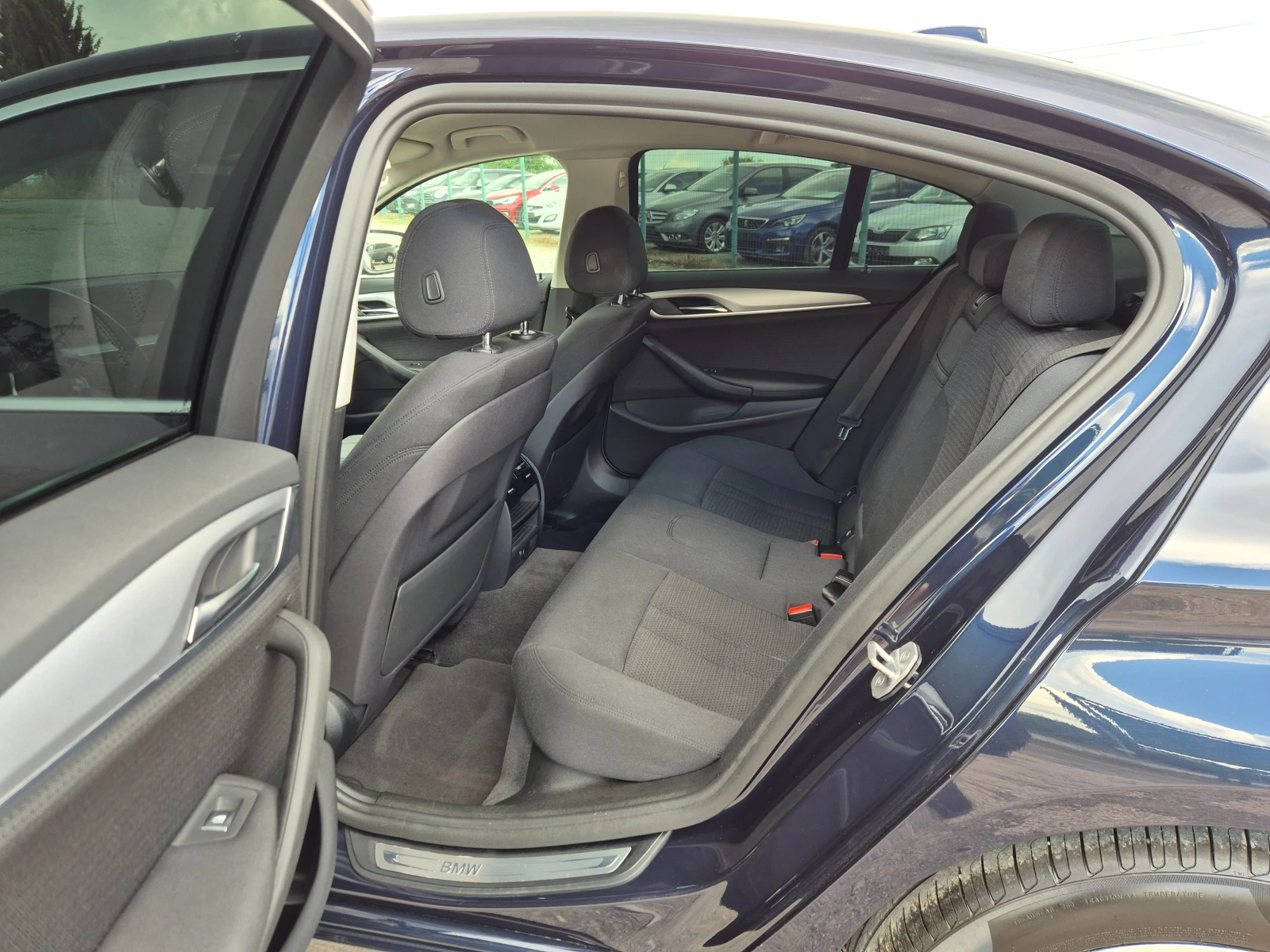 BMW 520 d, снимка 12 - Автомобили и джипове - 54834850