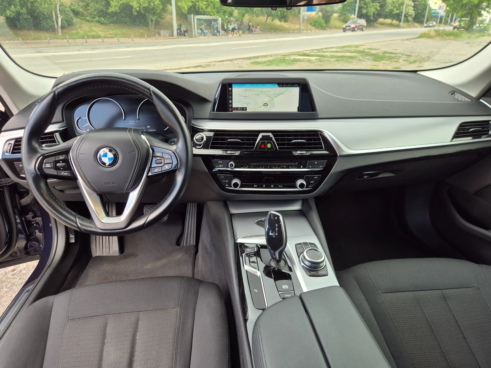BMW 520 d, снимка 14 - Автомобили и джипове - 54834850