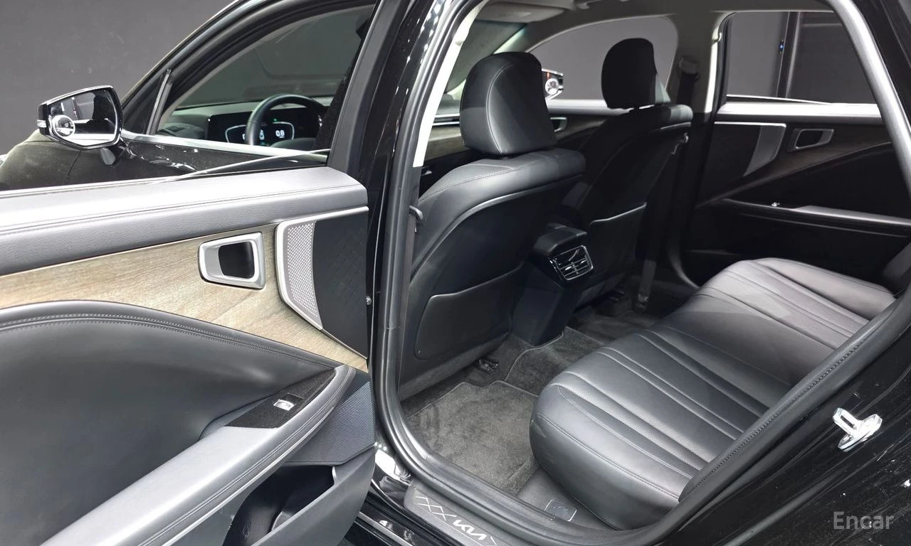 Kia K8 3.5* LPG* ПОДГРЕВ* 360КАМЕРА* LANE* ASSIST* , снимка 16 - Автомобили и джипове - 54923292