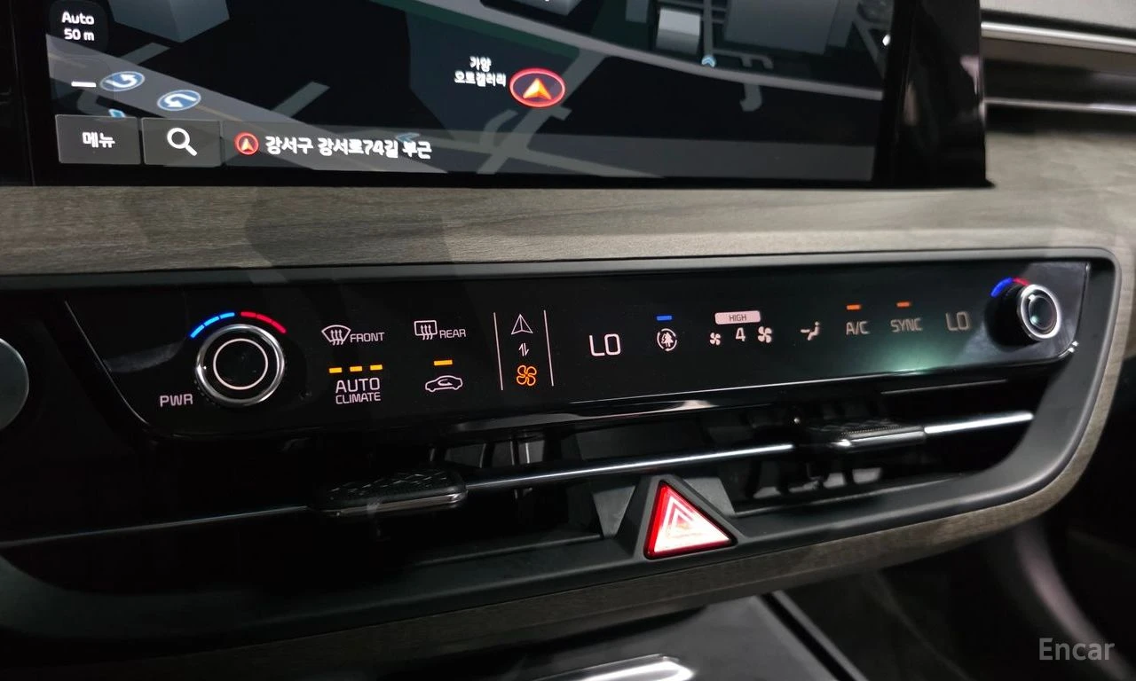 Kia K8 3.5* LPG* ПОДГРЕВ* 360КАМЕРА* LANE* ASSIST* , снимка 12 - Автомобили и джипове - 54923292