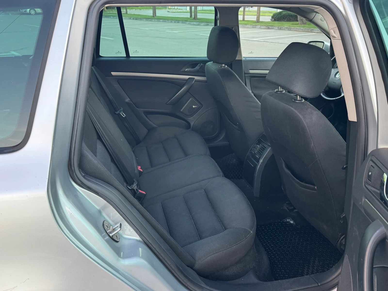 Skoda Octavia, снимка 11 - Автомобили и джипове - 54955635