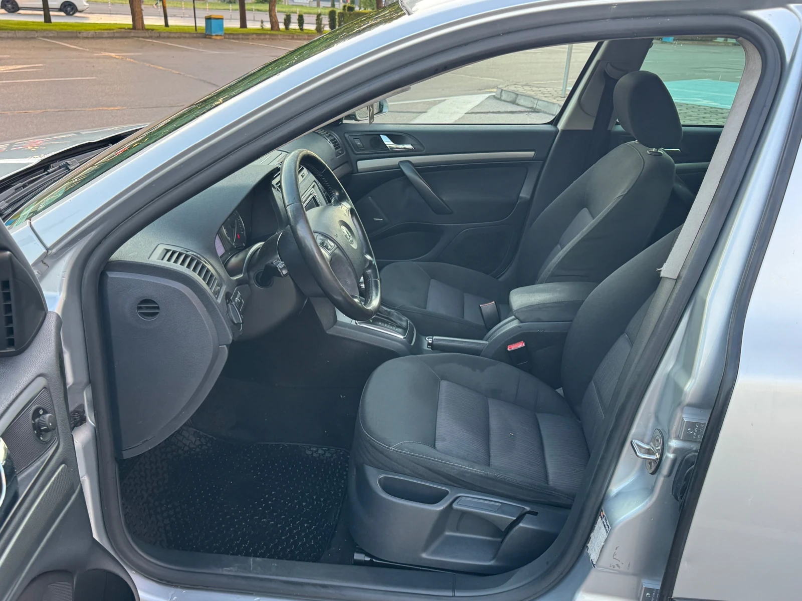 Skoda Octavia, снимка 8 - Автомобили и джипове - 54955635