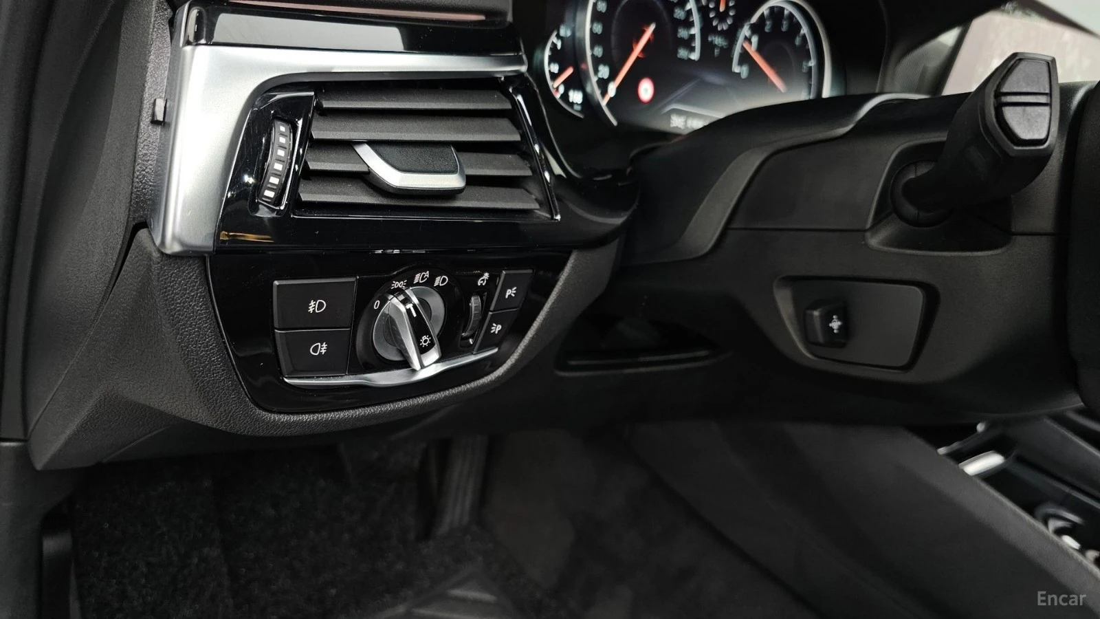 BMW 520 xDrive * M Pack * ���������� * (���� �� ��) | Mobile.bg � ����������� 15