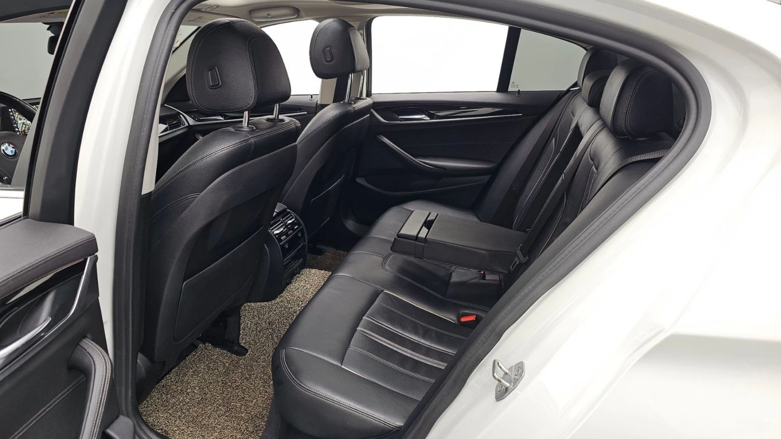 BMW 520 xDrive * M Pack * ���������� * (���� �� ��) | Mobile.bg � ����������� 10