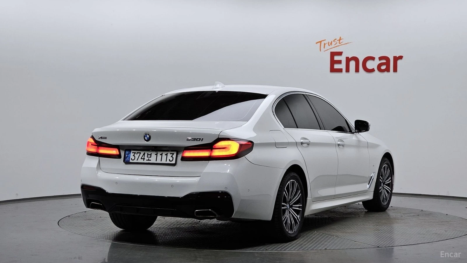 BMW 520 xDrive * M Pack * ���������� * (���� �� ��) | Mobile.bg � ����������� 3