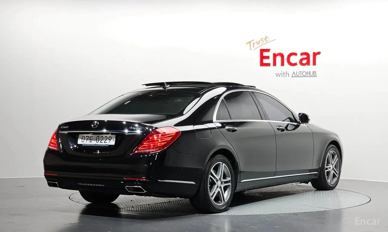 Mercedes-Benz S 400 L 4MATIC/ДИСТРОНИК/МАСАЖИ/ОБДУХ/ПАНО, снимка 2 - Автомобили и джипове - 55902973
