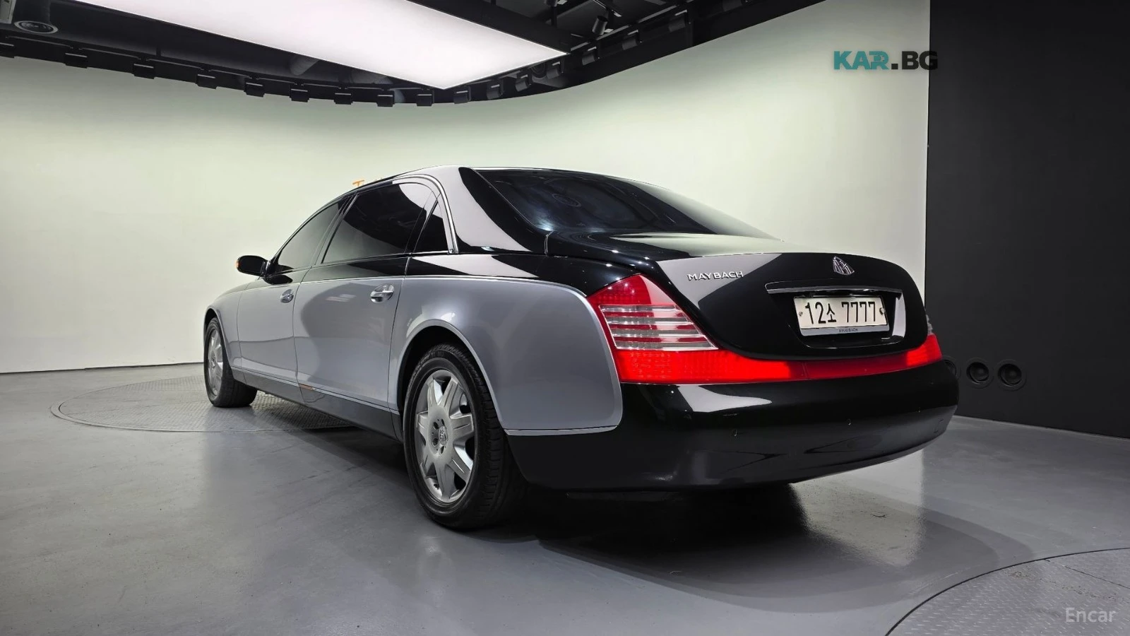 Maybach 62 V12* 1ST GEN* BOSE* ПОДГРЕВИ* ОБДУХ* МАСАЖ* TV* , снимка 2 - Автомобили и джипове - 55992798