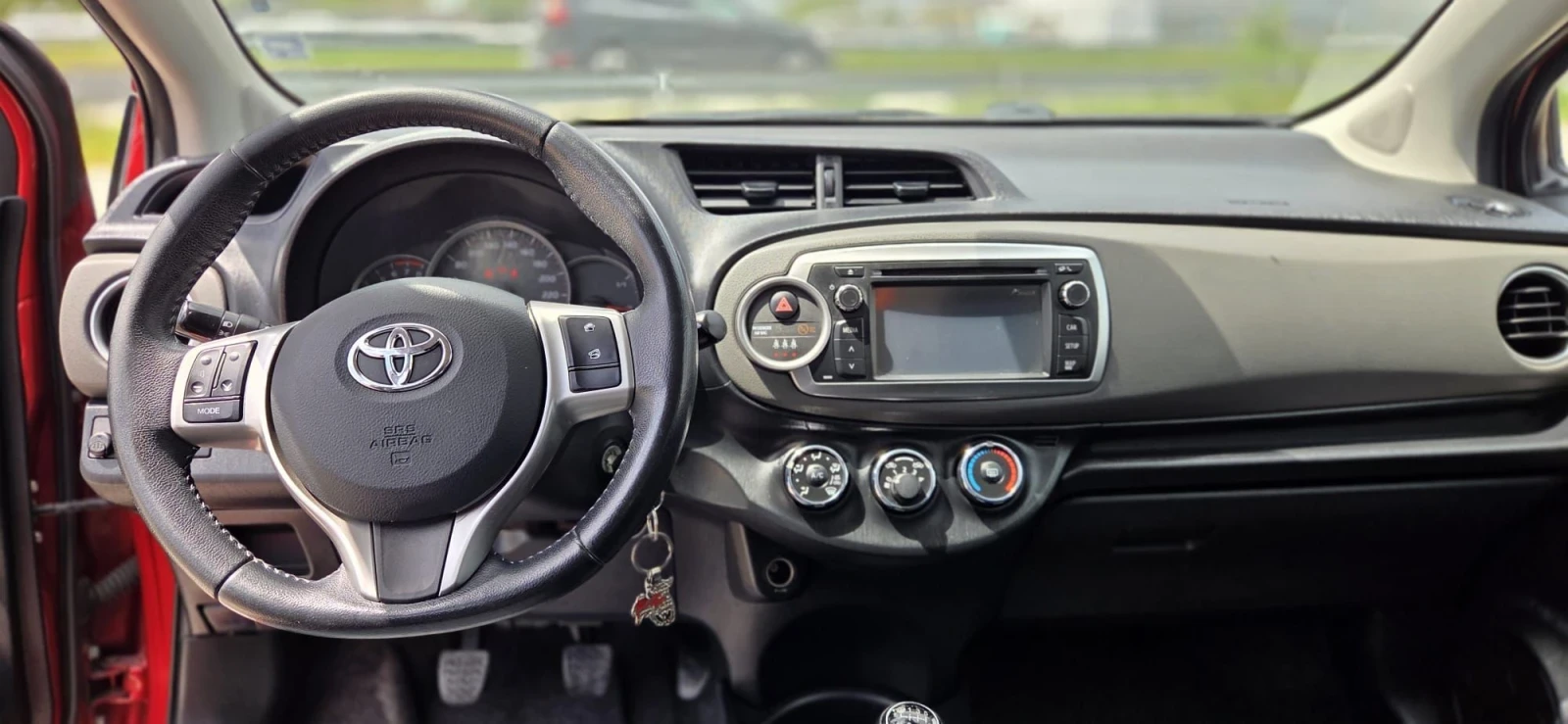 Toyota Yaris, снимка 9 - Автомобили и джипове - 56319246