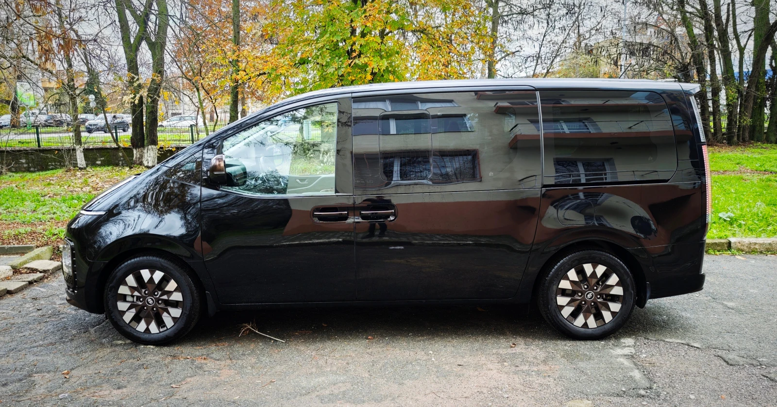Hyundai Staria 2.2 4x4  - HITRAC 8+ 1 | Mobile.bg � ����������� 7