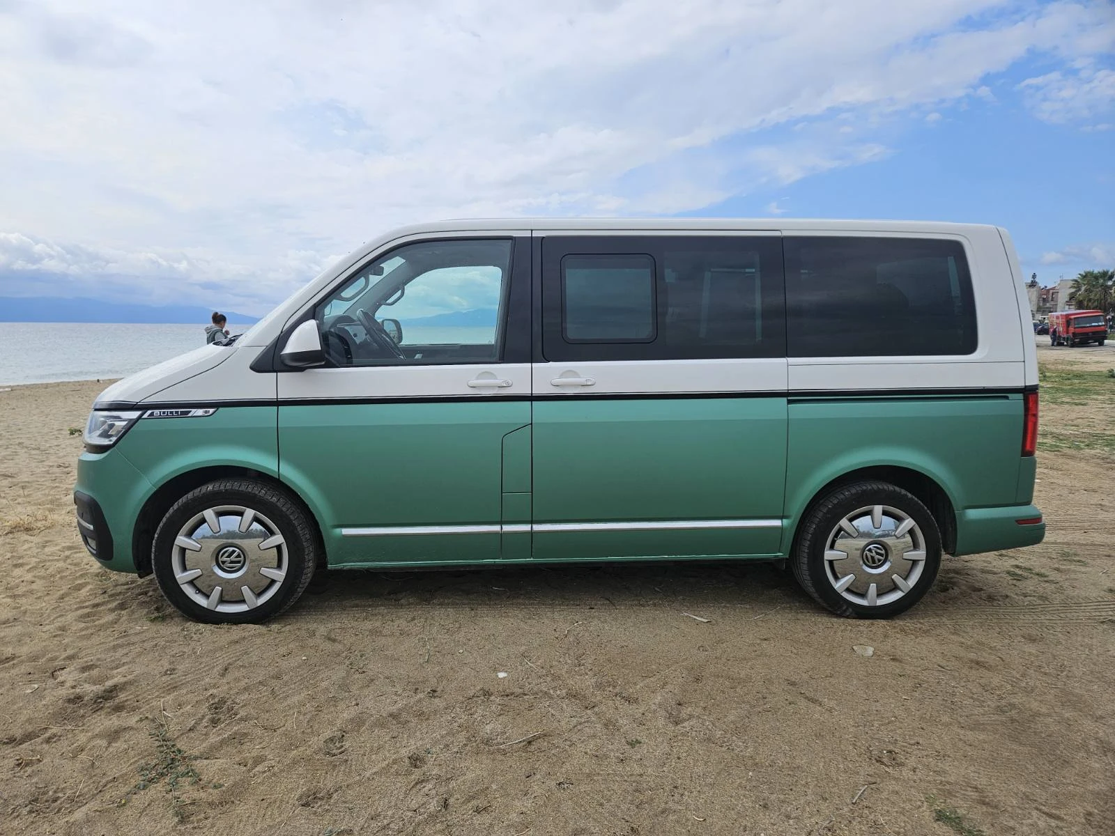 VW Multivan BULLI, снимка 8 - Автомобили и джипове - 56561825