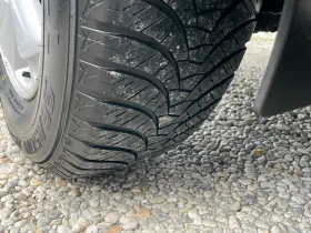 Hyundai IX35 1.6 бензин Кожа Навигация , снимка 8