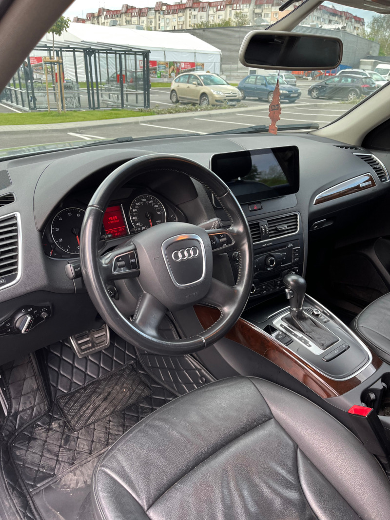 Audi Q5 2.0 tfsi, снимка 9 - Автомобили и джипове - 44574157