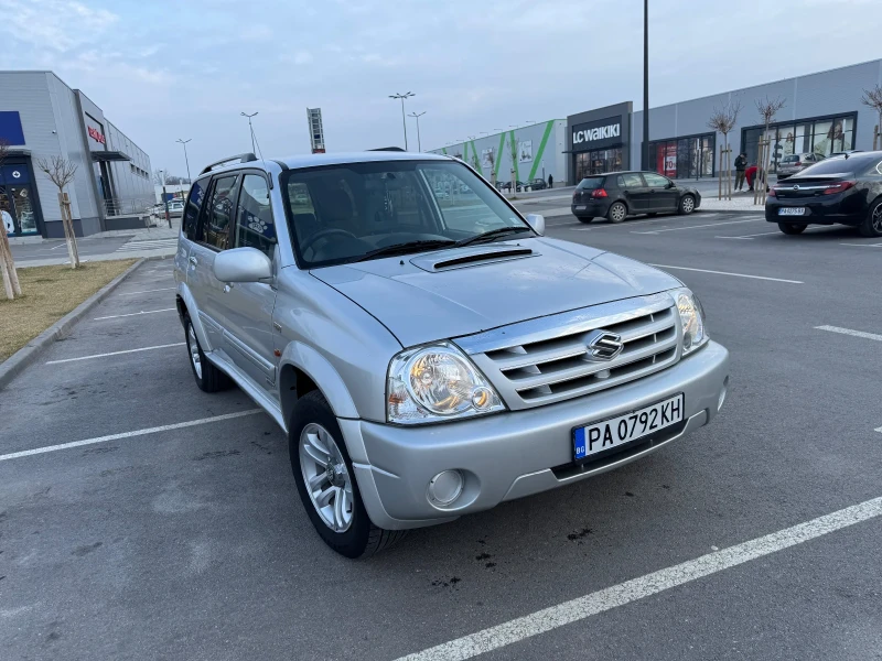 Suzuki XL-7, снимка 13 - Автомобили и джипове - 49319161