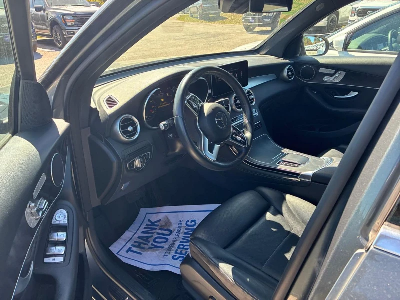 Mercedes-Benz GLC 300 4M* AMG-pack* Digital* Distr* Multibeam* 360* Пано, снимка 3 - Автомобили и джипове - 52317602