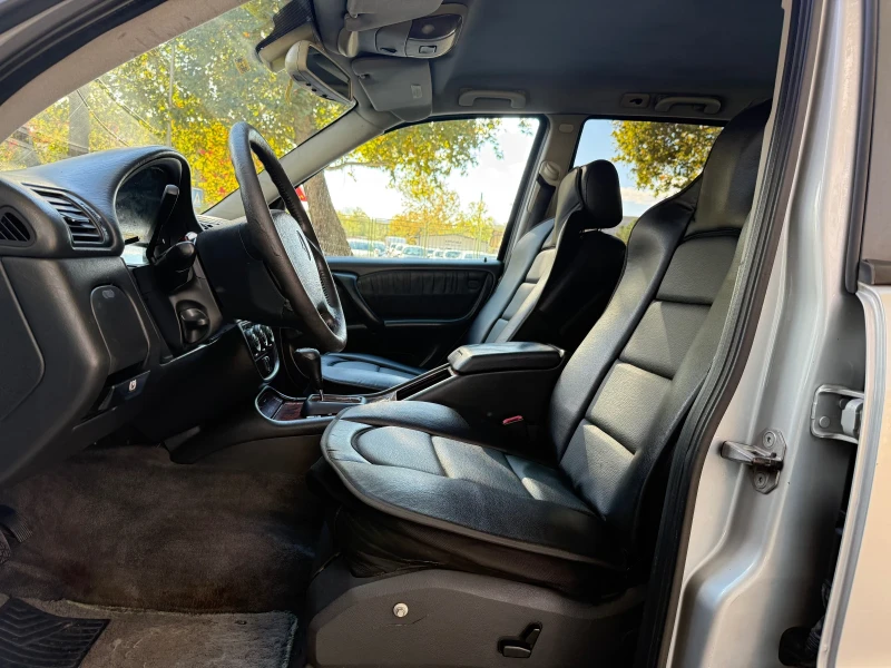 Mercedes-Benz ML 270 Автоматик* Автопилот* Ел Седалки* Кожа* ТОП, снимка 8 - Автомобили и джипове - 52017164