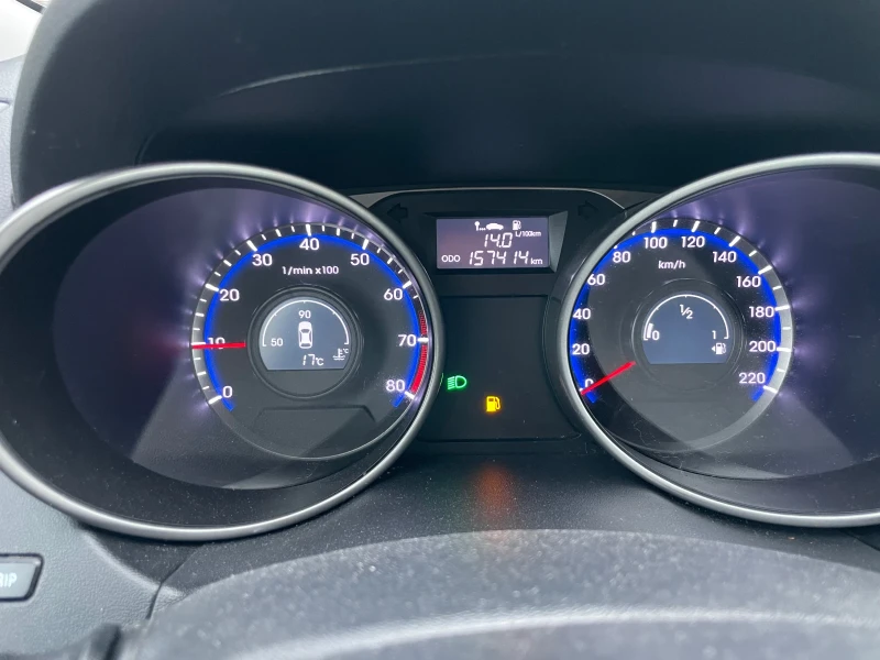 Hyundai IX35 1.6 бензин Кожа Навигация , снимка 12 - Автомобили и джипове - 52810031