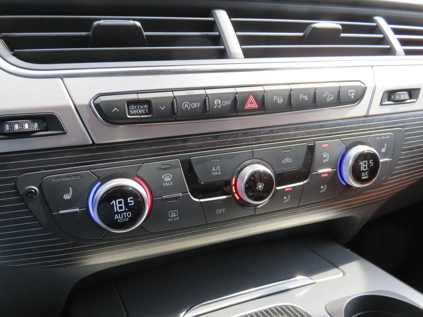 Audi Q7 3.0 TDI quattro Tiptronic | Mobile.bg   9