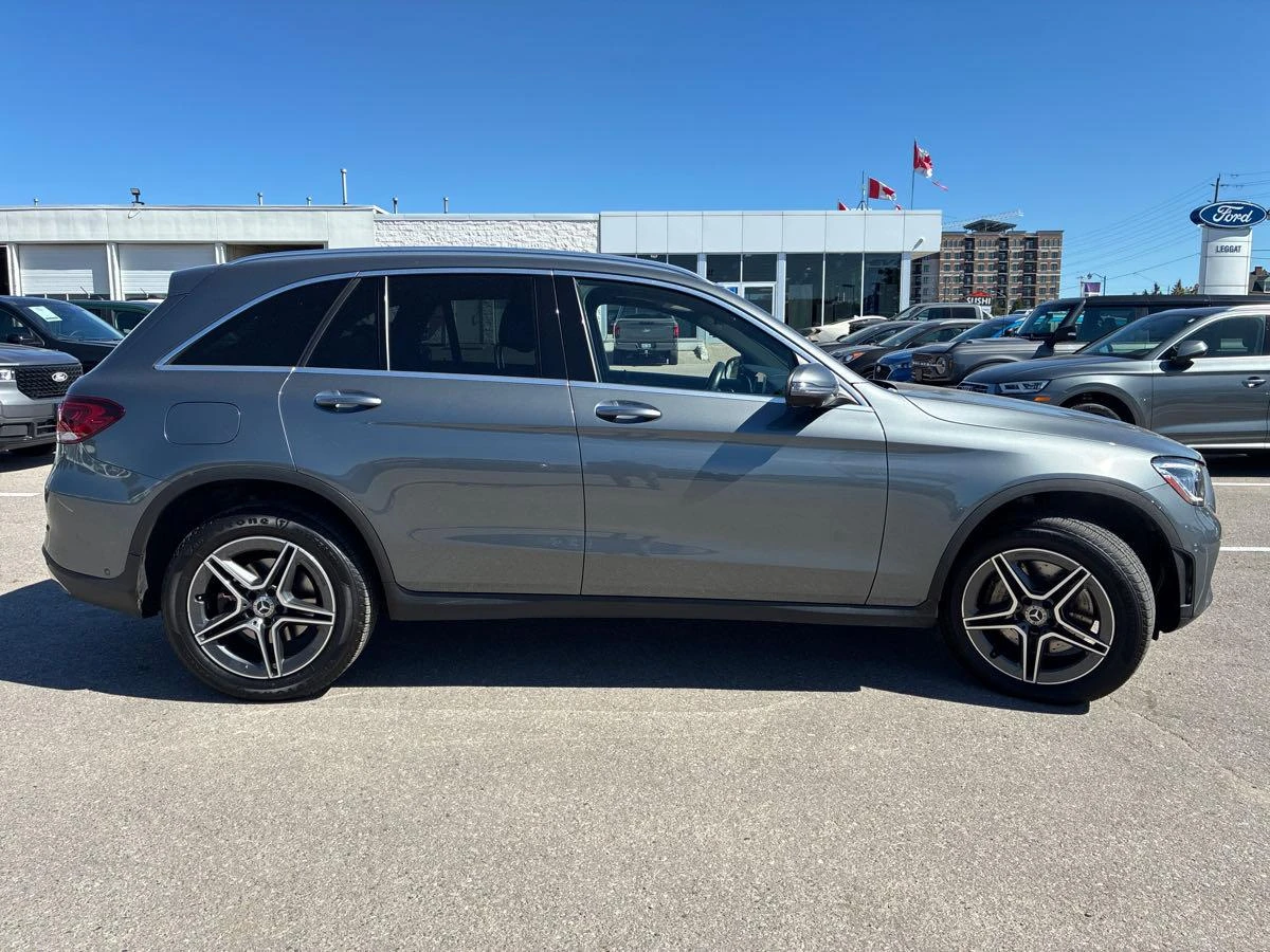 Mercedes-Benz GLC 300 4M* AMG-pack* Digital* Distr* Multibeam* 360* Пано - изображение 8