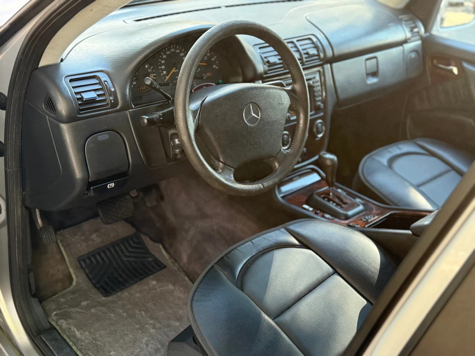 Mercedes-Benz ML 270 Автоматик* Автопилот* Ел Седалки* Кожа* ТОП - изображение 10