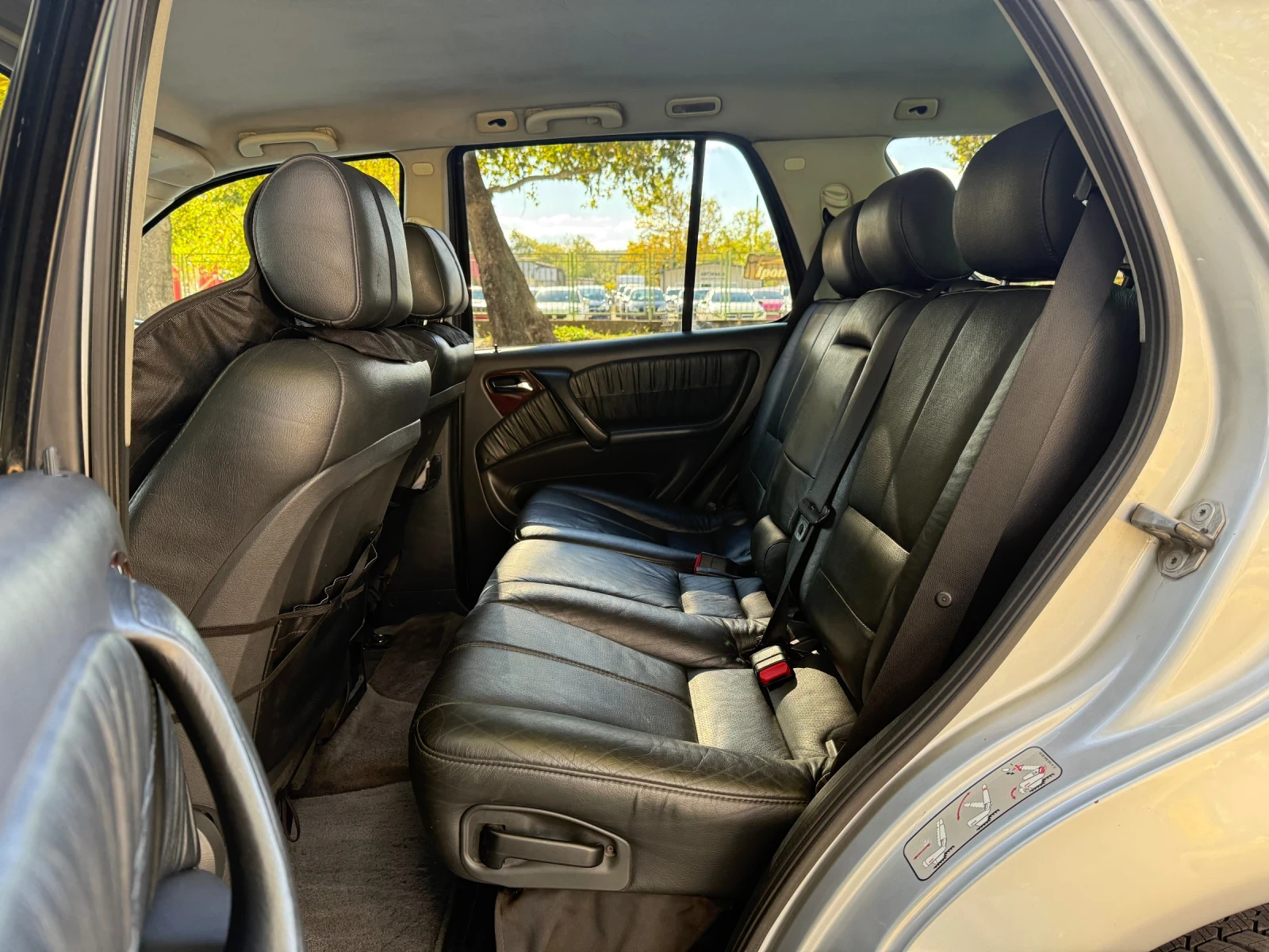 Mercedes-Benz ML 270 Автоматик* Автопилот* Ел Седалки* Кожа* ТОП | Mobile.bg — изображение 12