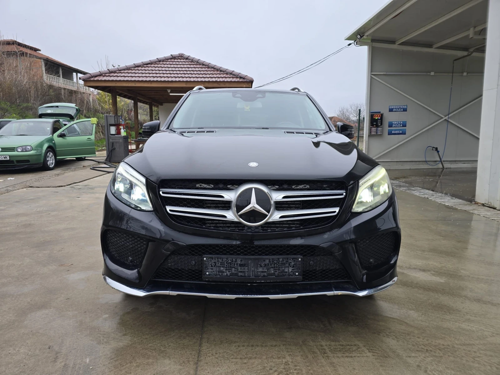 Mercedes-Benz GLE 350 4MATIC - AMG - 258к.с. - изображение 3