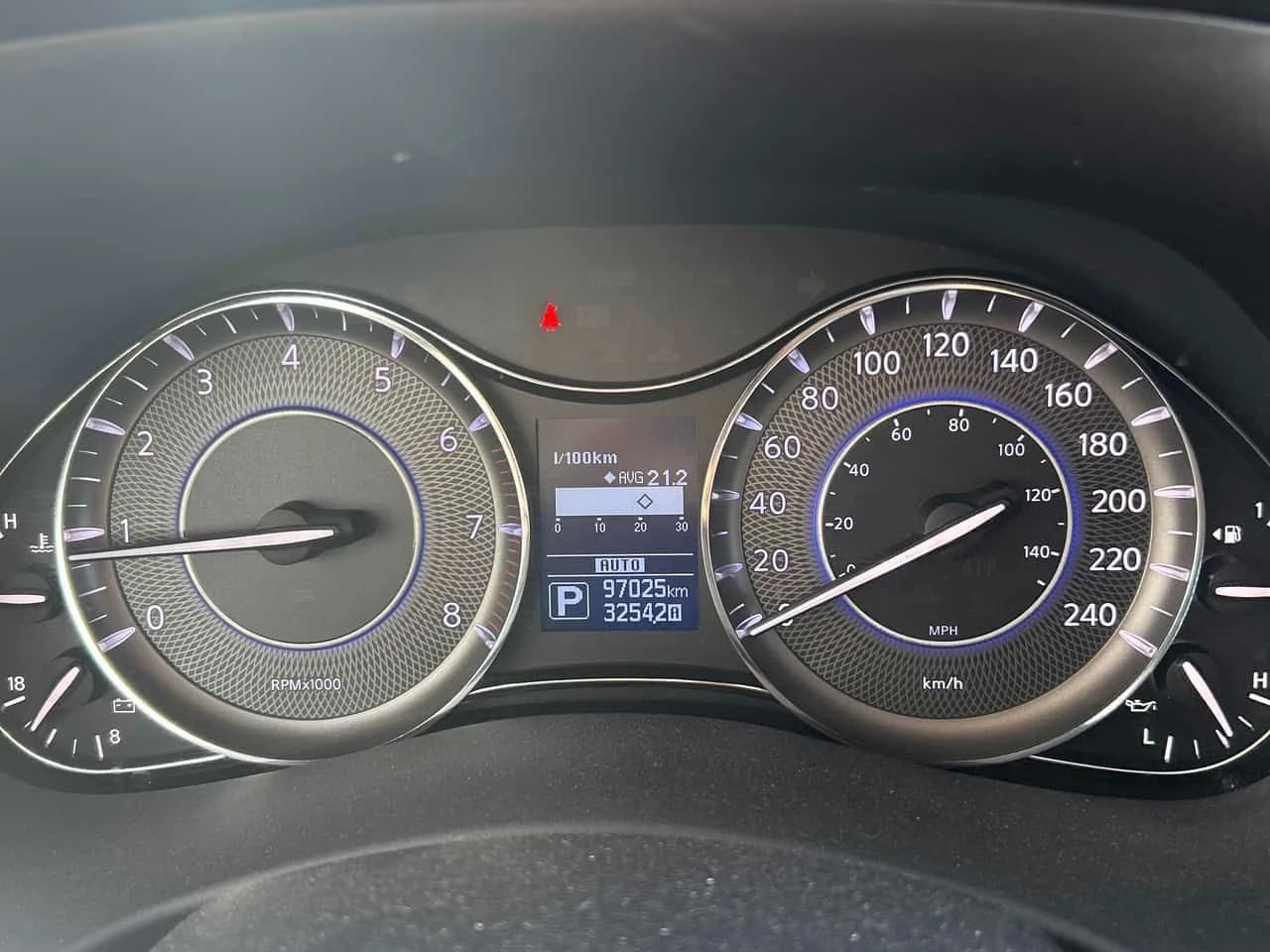 Infiniti QX80 * LIMITED 7 Passenger * CARFAX * ���� �� �� | Mobile.bg � ����������� 8