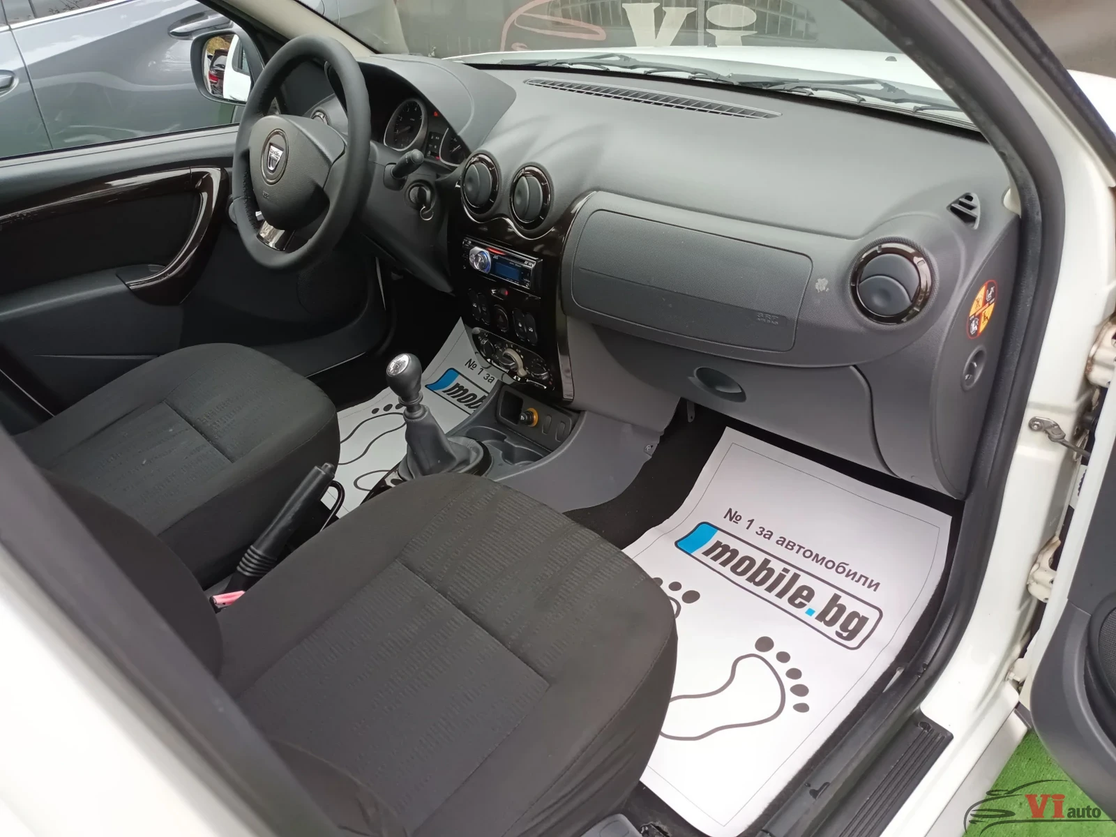 Dacia Duster 1.5dci/6ск., снимка 11 - Автомобили и джипове - 53943839