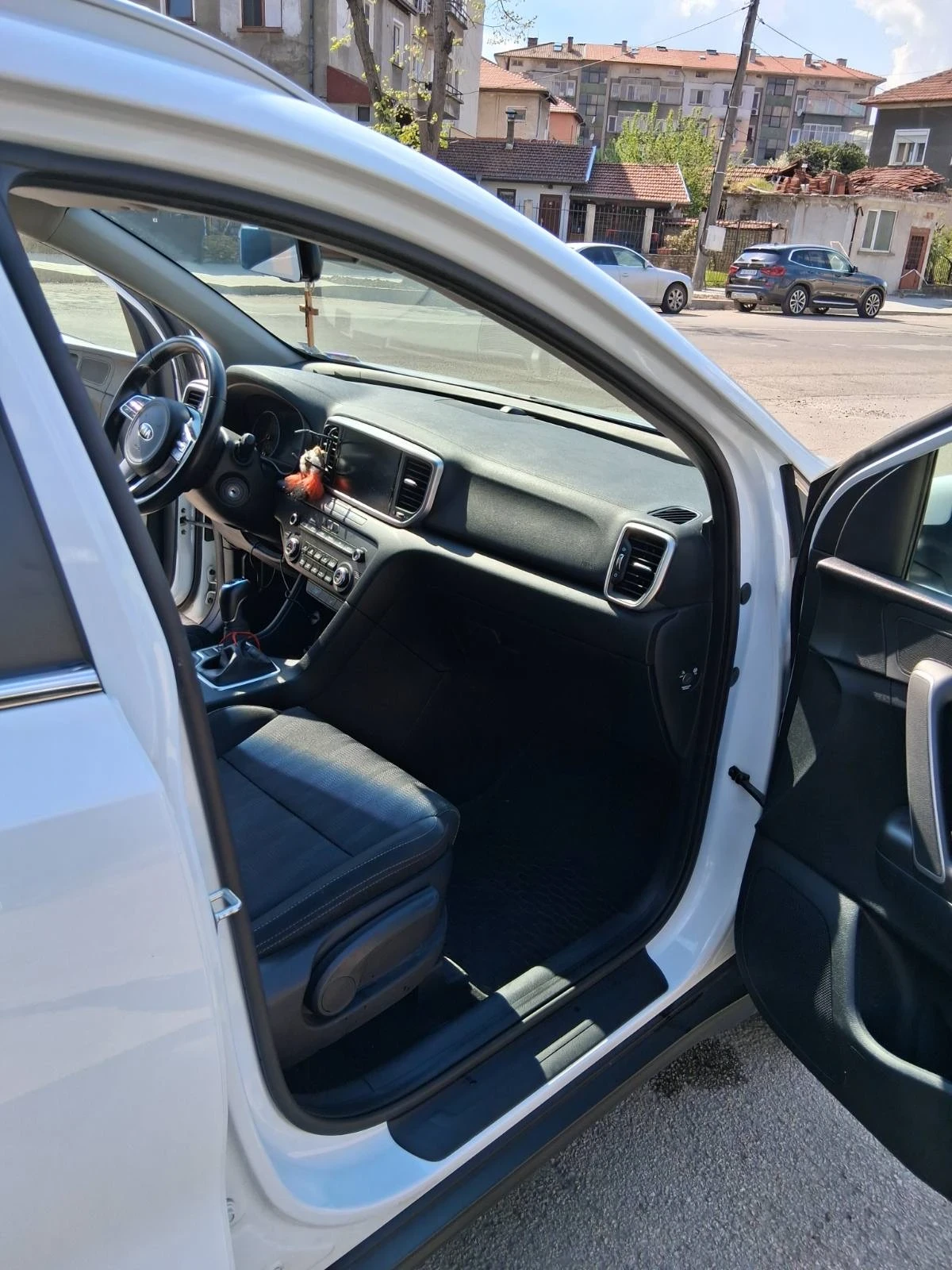 Kia Sportage GDI 1.6, снимка 8 - Автомобили и джипове - 54246652