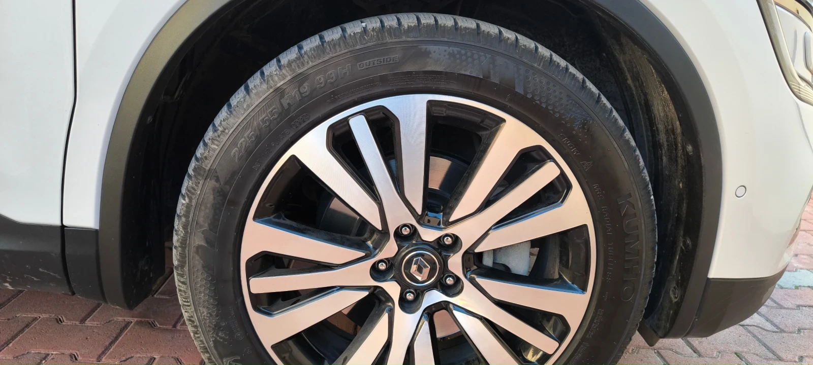 Renault Koleos 2.0 DCI 4x4 BOSE Initiale Paris 175 X-Tronic, снимка 9 - Автомобили и джипове - 54772761