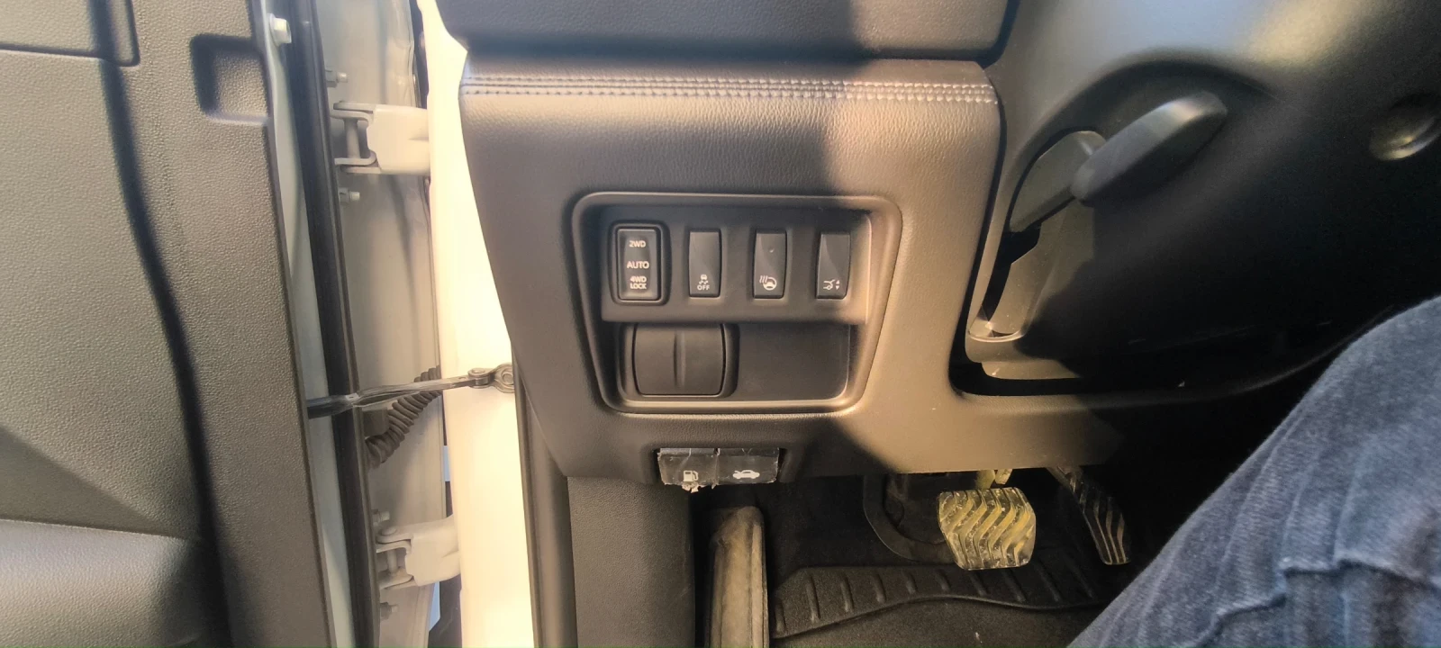 Renault Koleos 2.0 DCI 4x4 BOSE Initiale Paris 175 X-Tronic, снимка 15 - Автомобили и джипове - 54772761