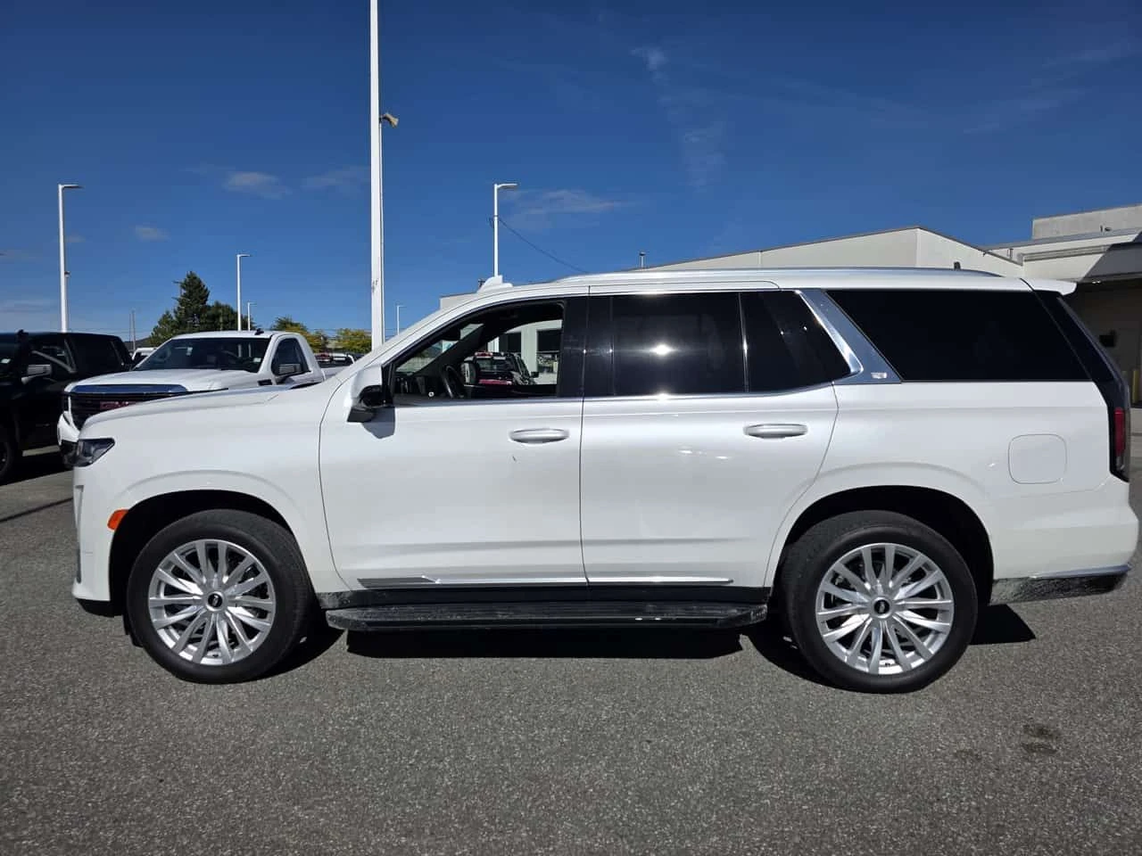 Cadillac Escalade LUXURY| МАСАЖ| ОБДУХВАНЕ| HUD| 360CAM| PANO| , снимка 4 - Автомобили и джипове - 54882994