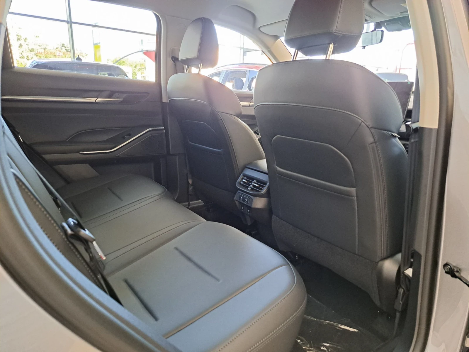 Haval H6 NEW SUPREME 231 k.c. 9DCT 4x2, снимка 14 - Автомобили и джипове - 55989199