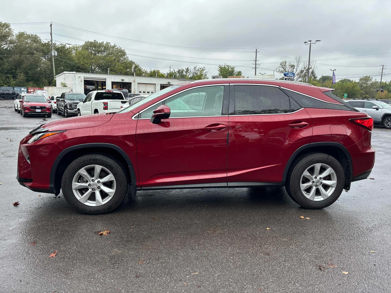 Lexus RX 350 * AWD 4dr * АВТОКРЕДИТ БЕЗ ПЪРВОНАЧАЛНА ВНОСКА* , снимка 2 - Автомобили и джипове - 56018379