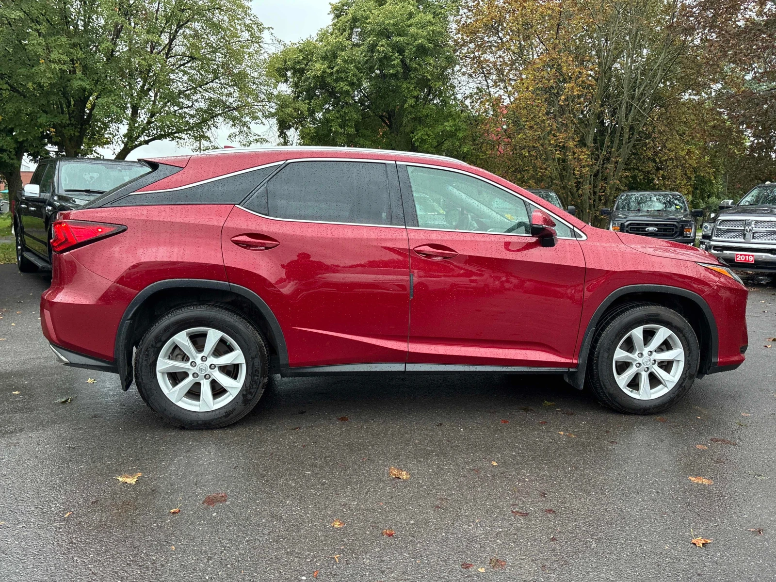 Lexus RX 350 * AWD 4dr * АВТОКРЕДИТ БЕЗ ПЪРВОНАЧАЛНА ВНОСКА* , снимка 3 - Автомобили и джипове - 56018379