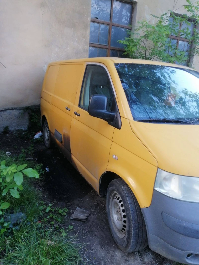 VW T5 2.5 TDI, снимка 2 - Бусове и автобуси - 52498701