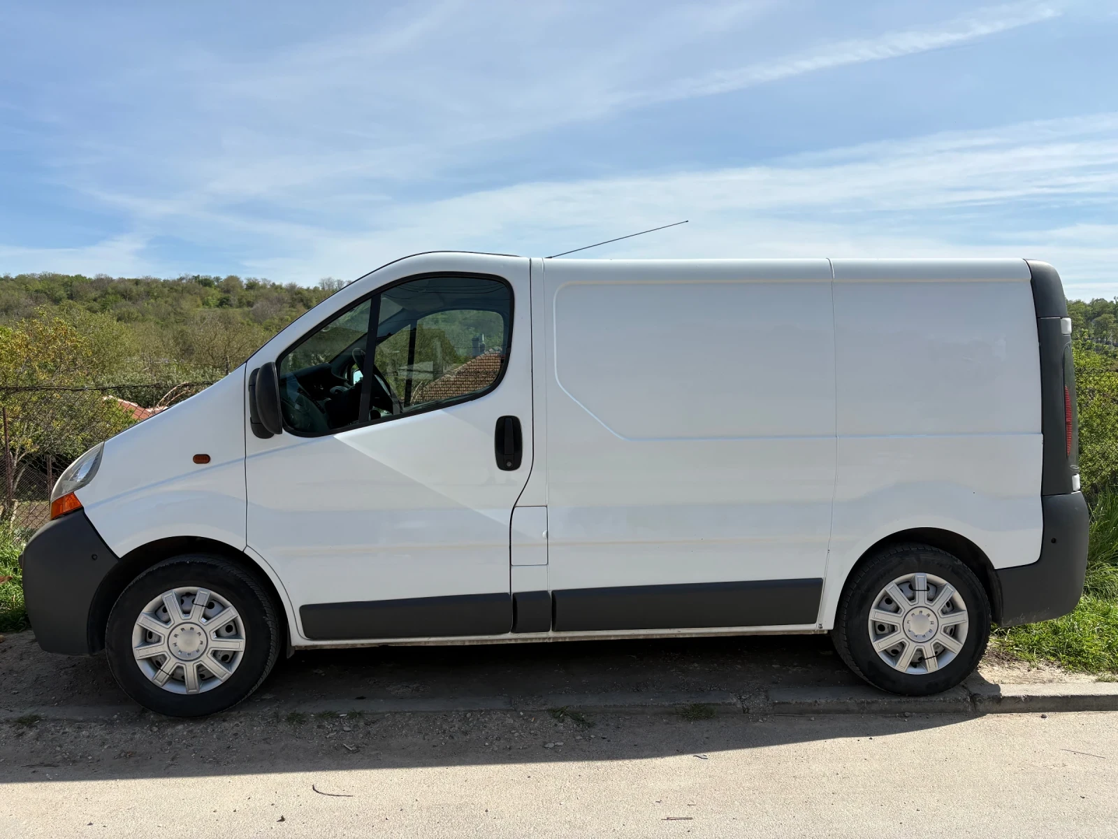 Renault Trafic 1.9 dci-L1H1, снимка 2 - Бусове и автобуси - 54691385