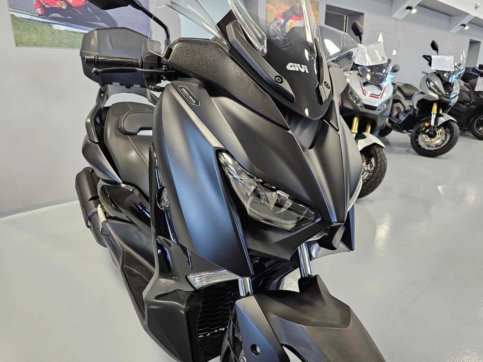 Yamaha X-max 300ie, ABS-TCS, Iron Max! - изображение 4