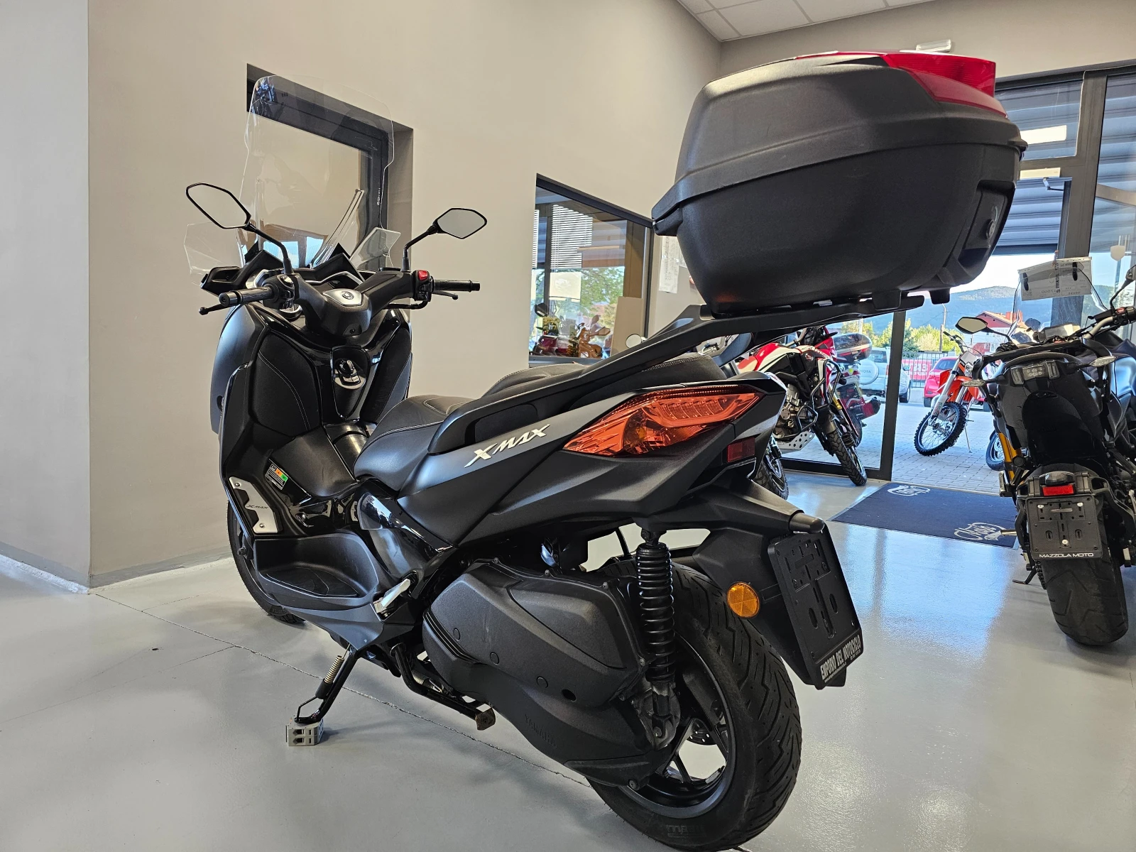 Yamaha X-max 300ie, ABS-TCS, Iron Max! - изображение 8
